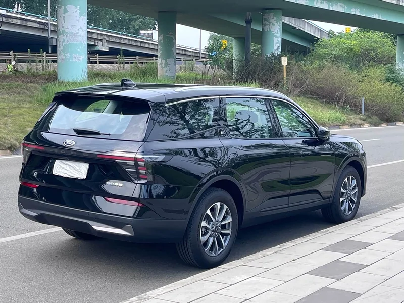Ford Edge — фото 6