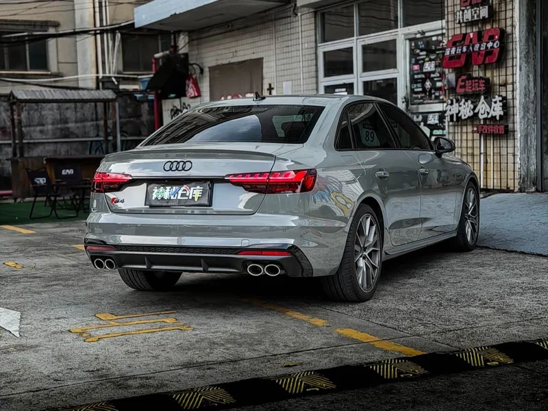 Audi S4 — фото 4