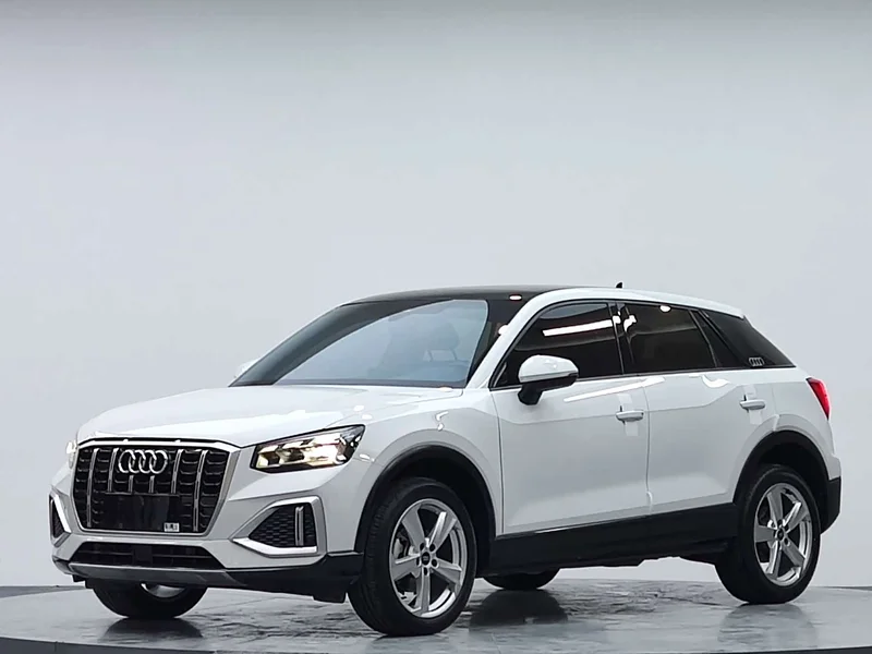Audi Q2L — фото 6