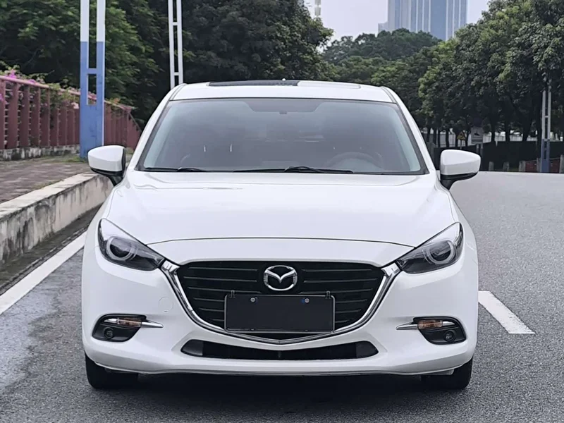 Mazda 3 Axela — фото 2