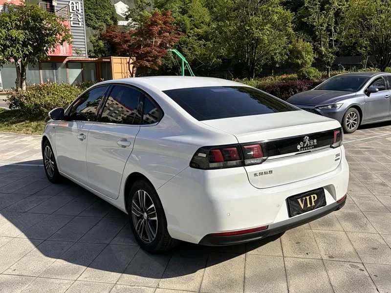 Peugeot 308 — фото 5