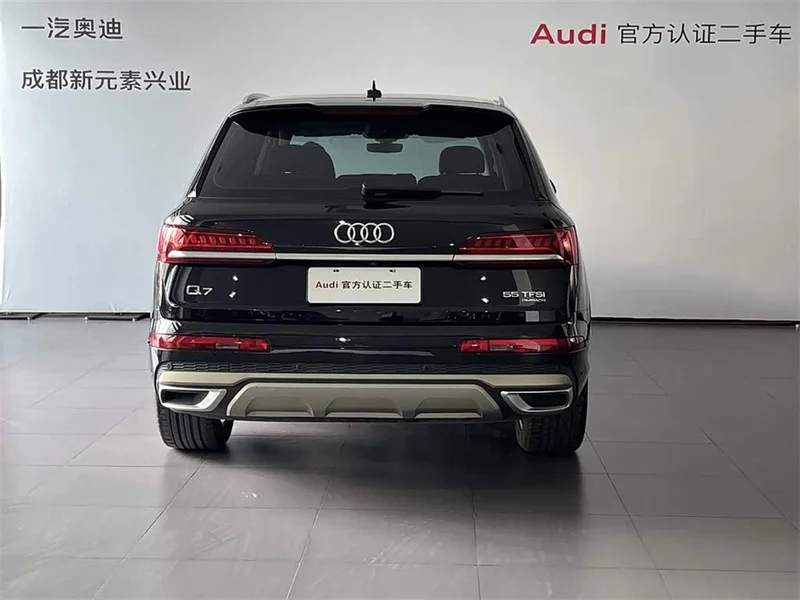 Audi Q7 — фото 5
