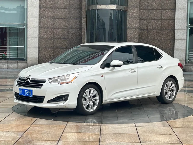 Citroën C4L
