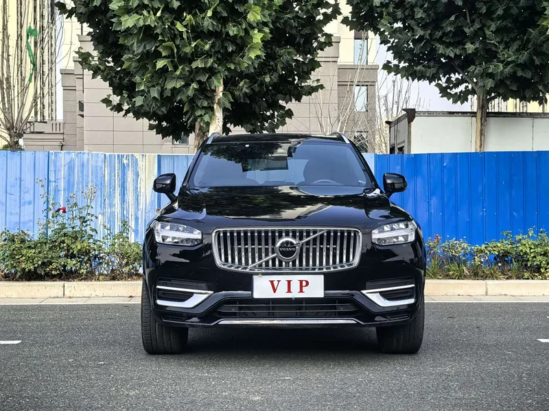 Volvo XC90 — фото 2