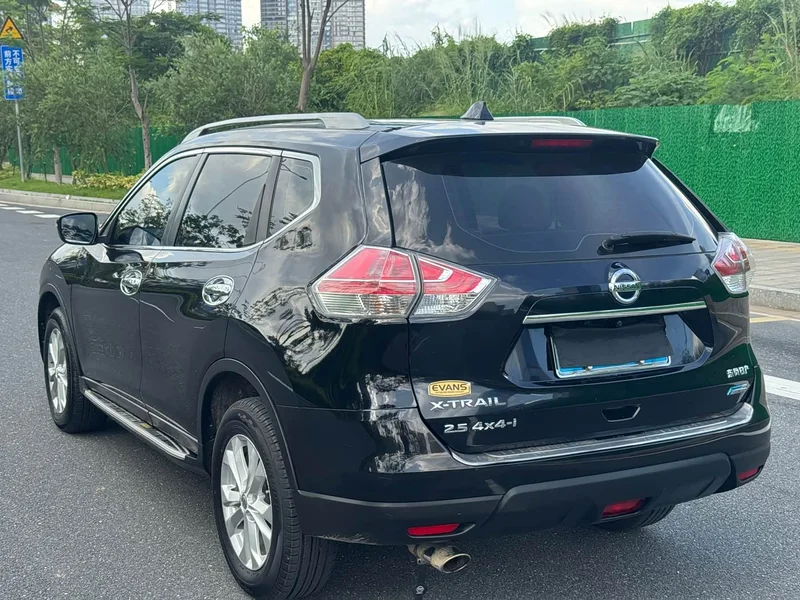 Nissan X-Trail — фото 10