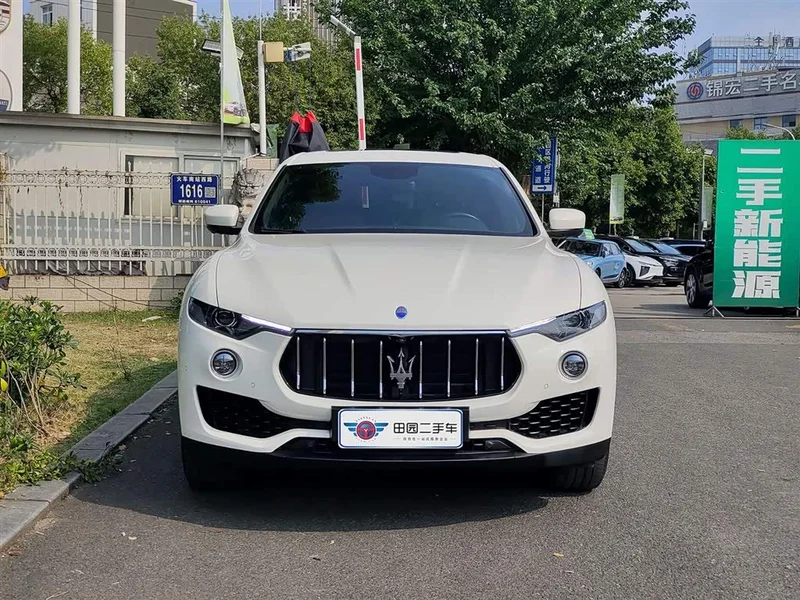 Maserati Levante — фото 2