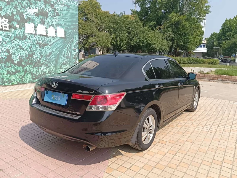 Honda Accord — фото 14