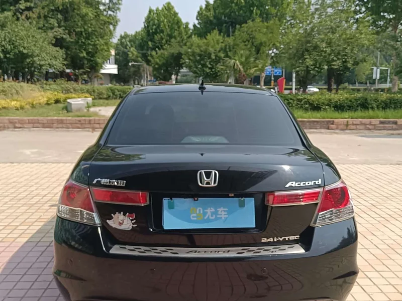 Honda Accord — фото 15