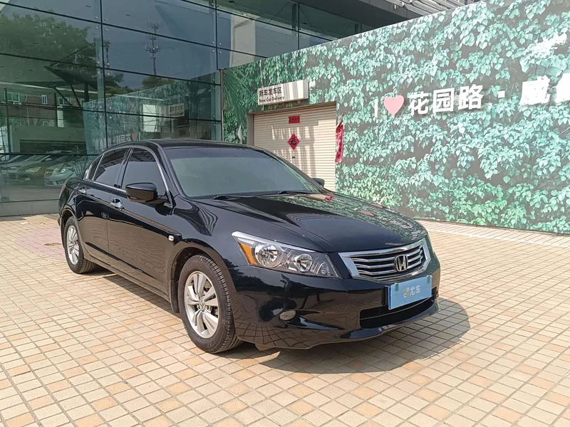 Honda Accord — фото 3