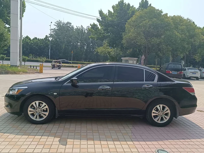 Honda Accord — фото 4