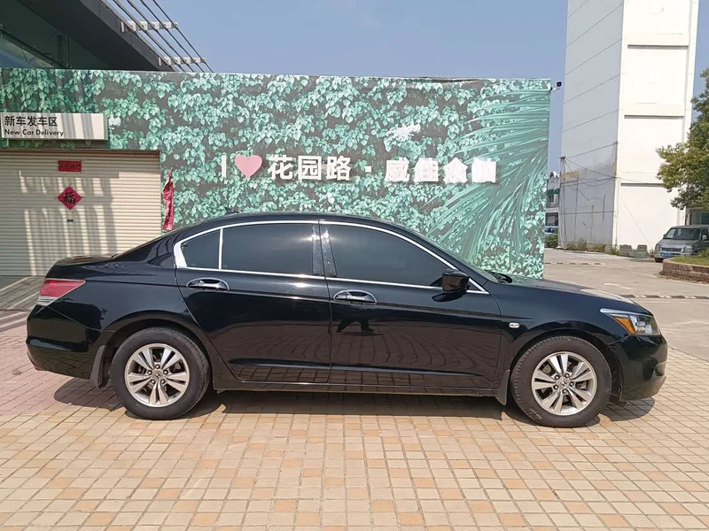 Honda Accord — фото 5