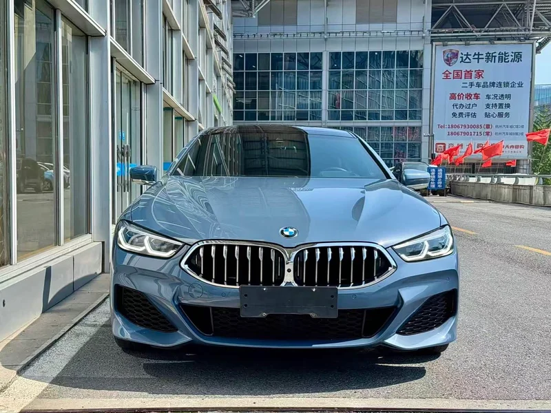 BMW 8-Series — фото 2