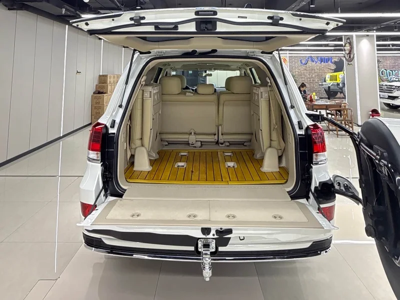 Toyota Land Cruiser (Imported) — фото 11