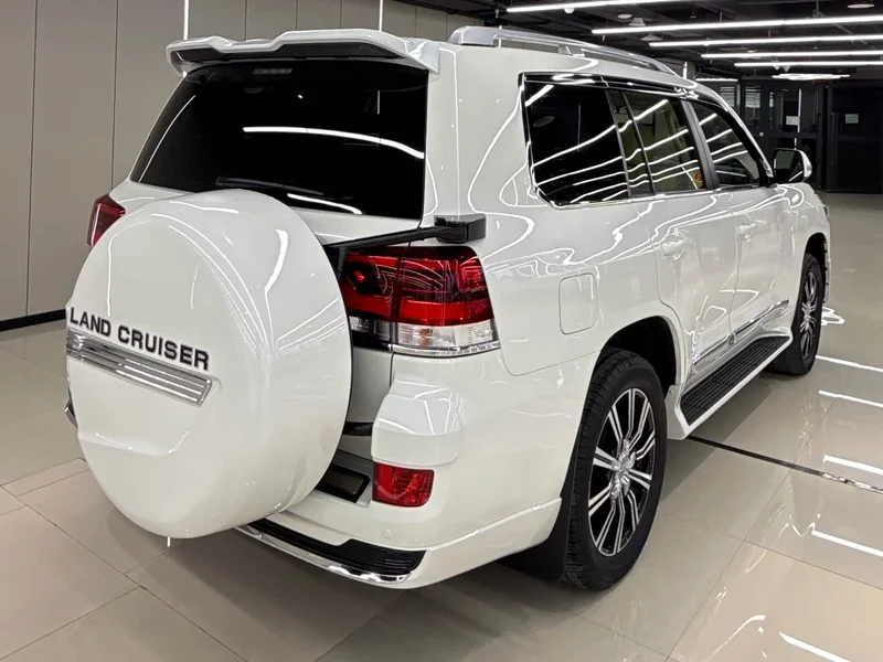 Toyota Land Cruiser (Imported) — фото 5
