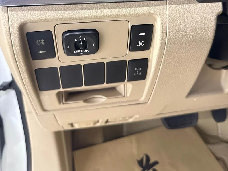Toyota Land Cruiser (Imported) — фото 20