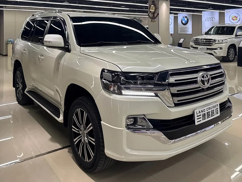 Toyota Land Cruiser (Imported) — фото 6