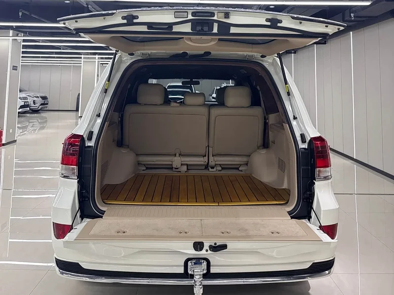 Toyota Land Cruiser (Imported) — фото 10