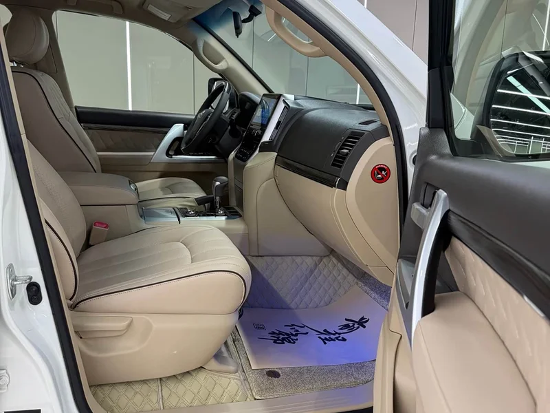 Toyota Land Cruiser (Imported) — фото 17