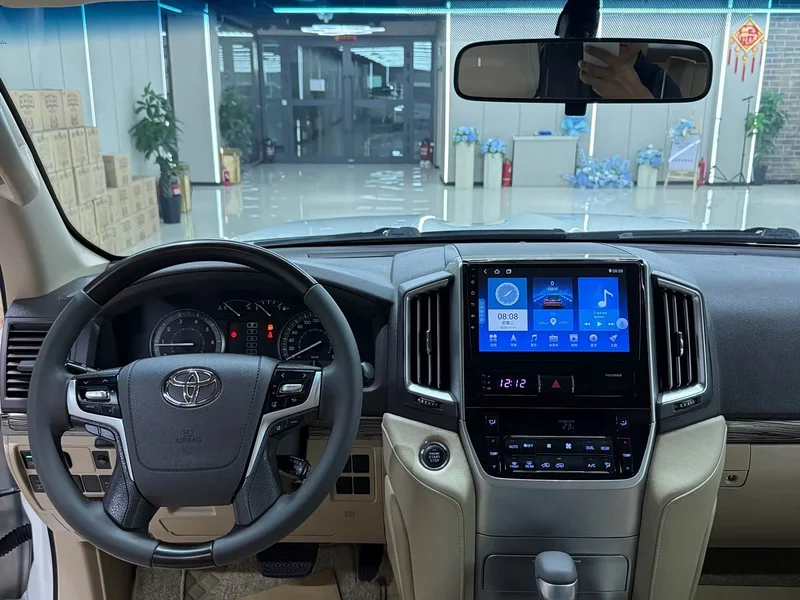 Toyota Land Cruiser (Imported) — фото 23