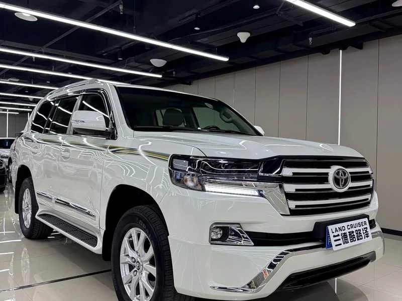 Toyota Land Cruiser (Imported) — фото 7