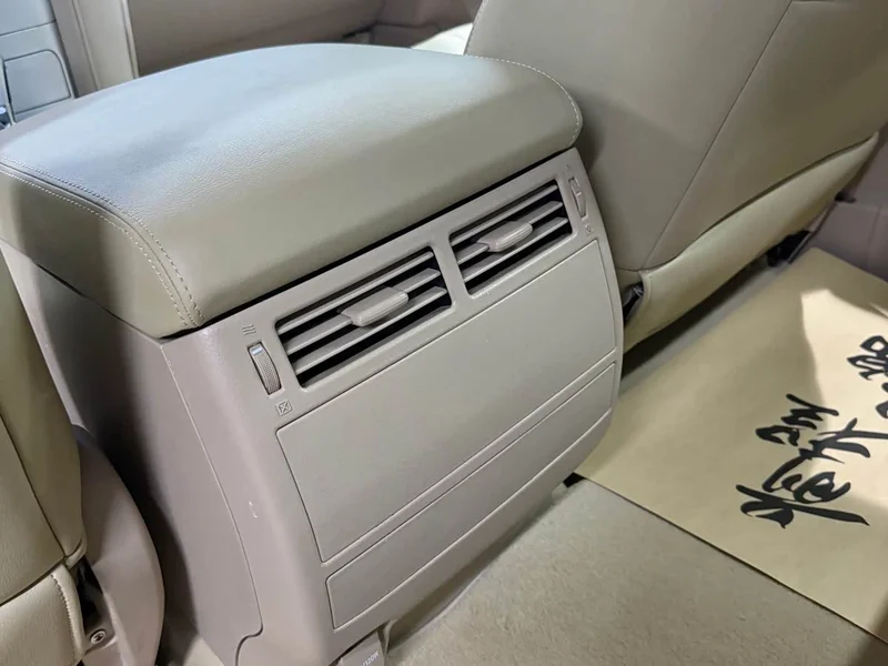 Toyota Land Cruiser (Imported) — фото 24