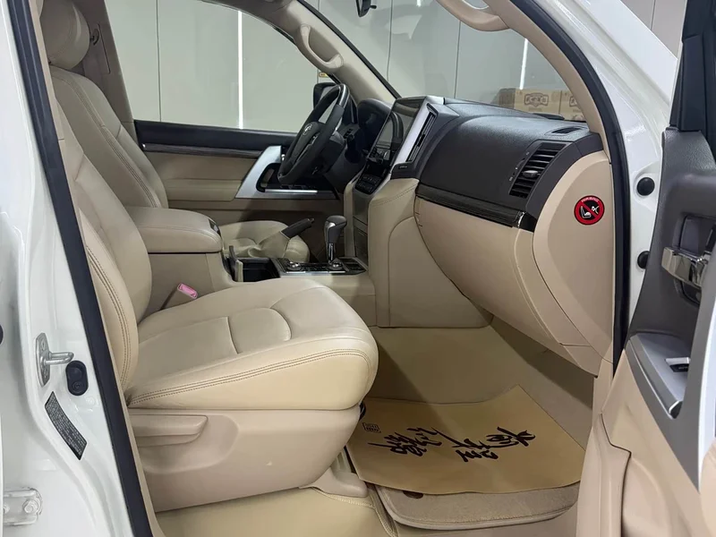 Toyota Land Cruiser (Imported) — фото 15