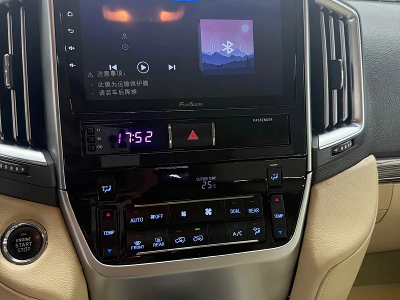 Toyota Land Cruiser (Imported) — фото 23
