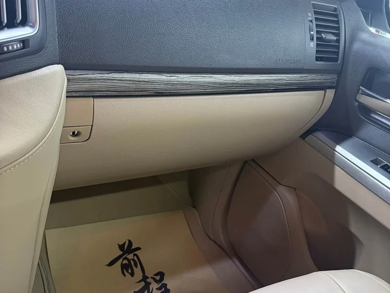 Toyota Land Cruiser (Imported) — фото 24