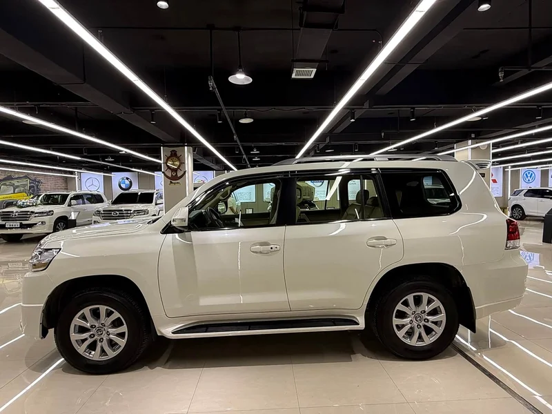 Toyota Land Cruiser (Imported) — фото 3