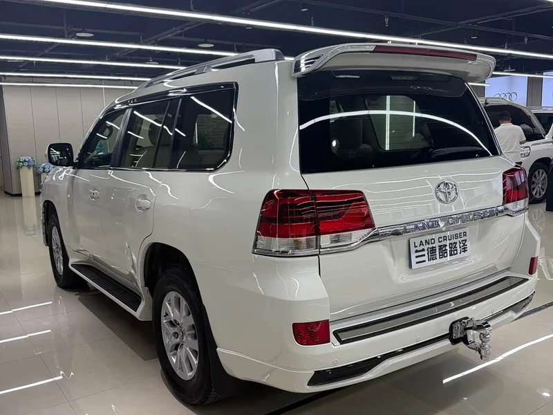 Toyota Land Cruiser (Imported) — фото 4