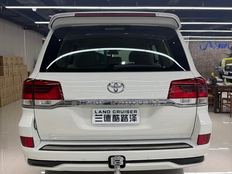 Toyota Land Cruiser (Imported) — фото 5