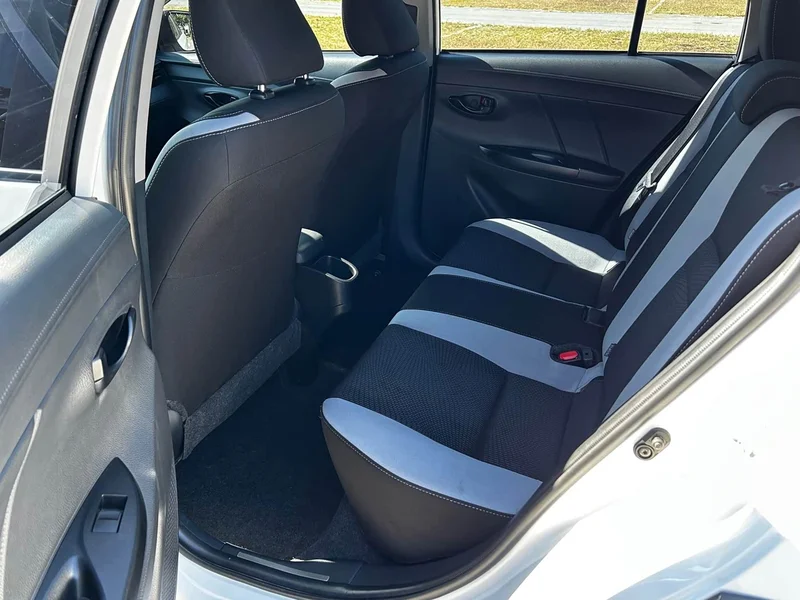 Toyota Yaris L — фото 23