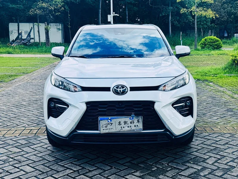 Toyota Wildlander — фото 3