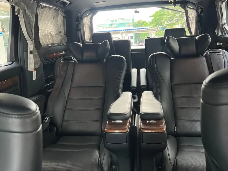 Toyota Alphard — фото 17