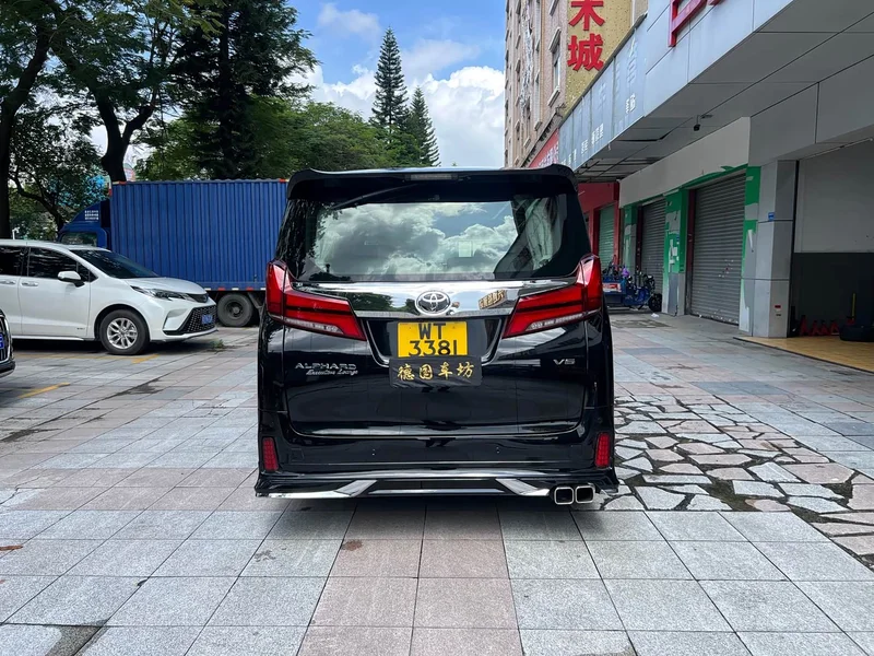Toyota Alphard — фото 5