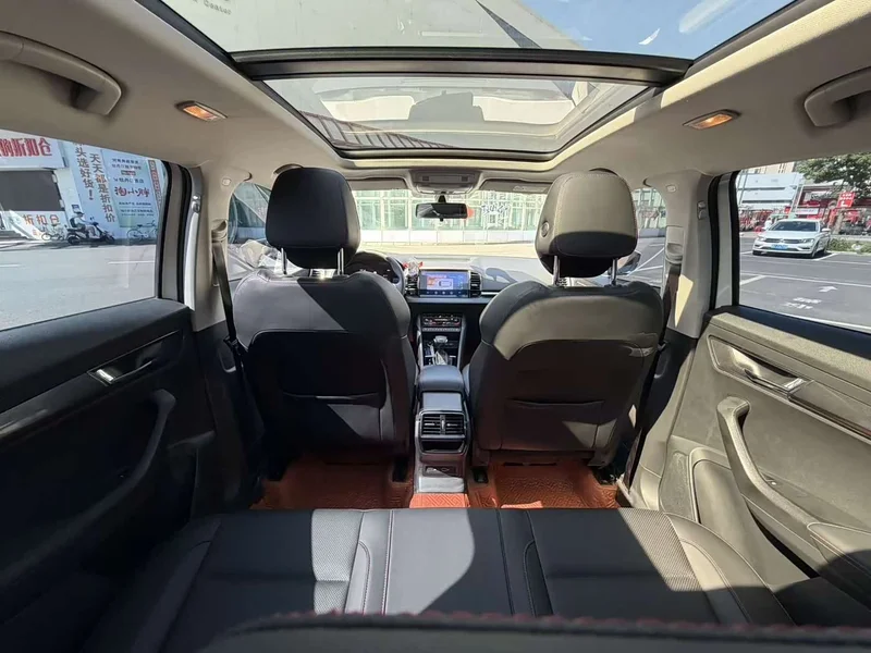 Skoda Karoq — фото 16