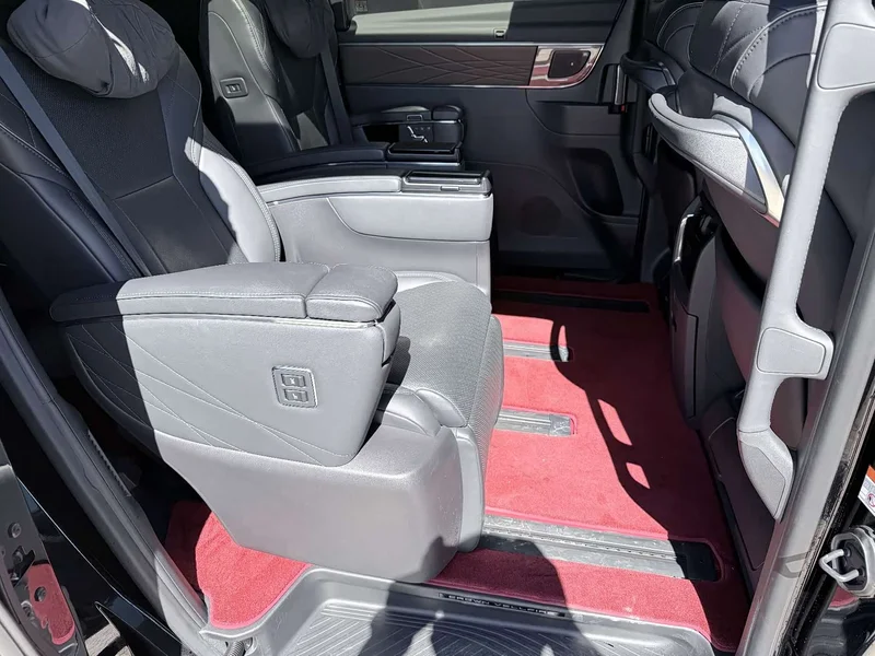 Toyota Vellfire — фото 13