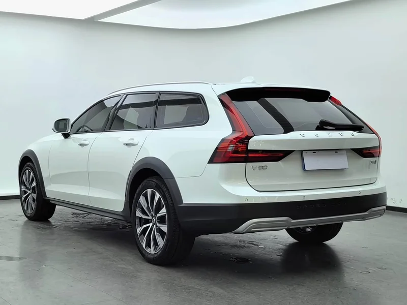 Volvo V90 — фото 6