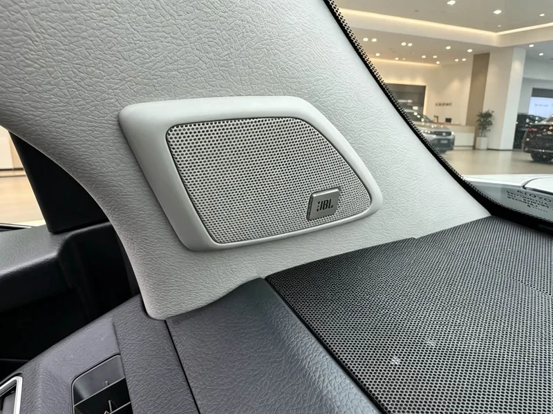 Toyota Prado — фото 12