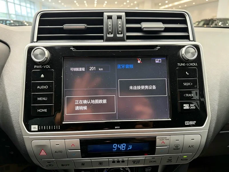 Toyota Prado — фото 13