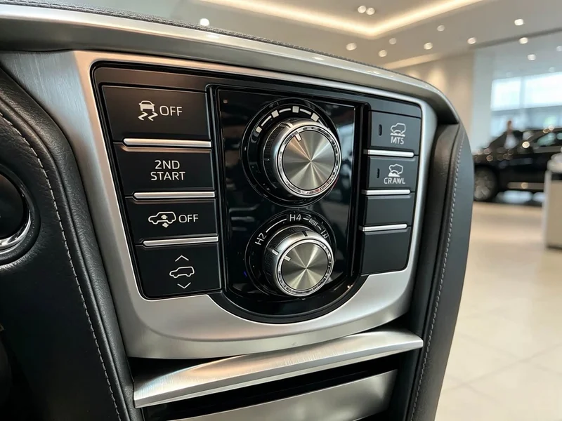 Toyota Prado — фото 15