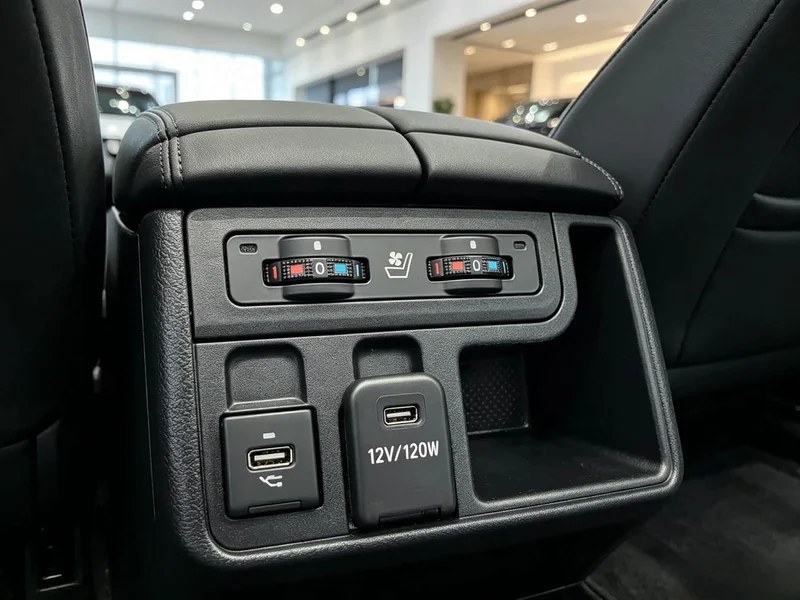 Toyota Prado — фото 16