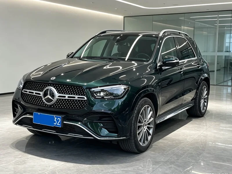 Mercedes-Benz GLE — фото 1