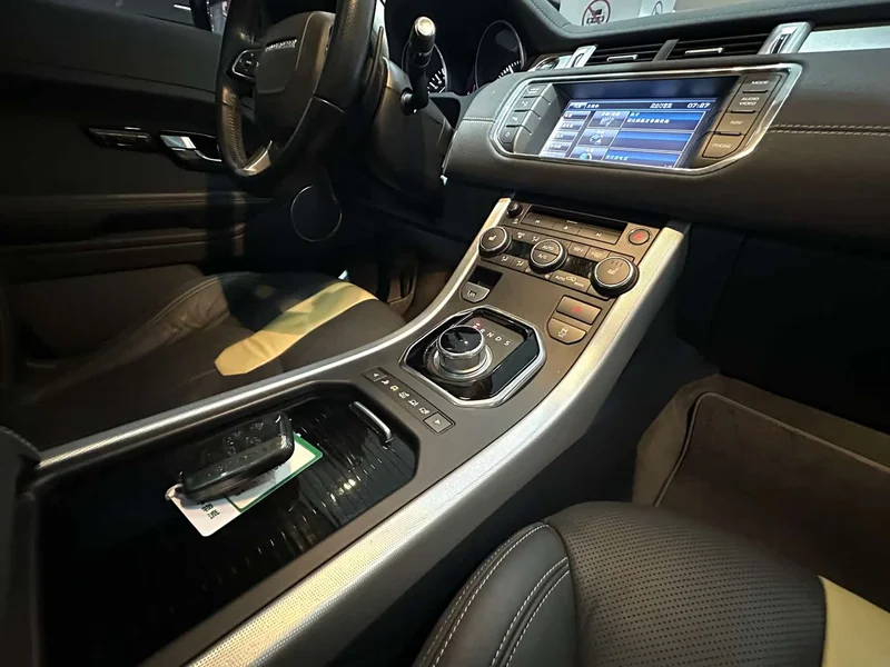 Land Rover Range Rover — фото 18