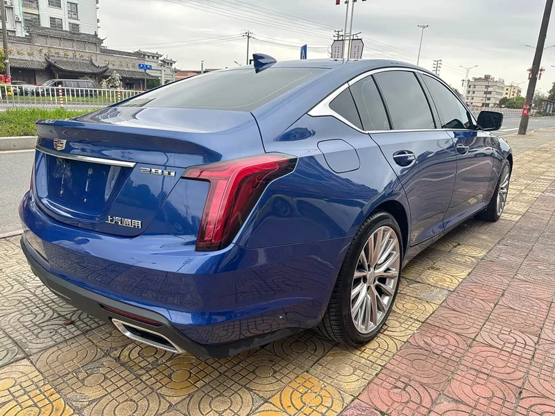 Cadillac CT5 — фото 8