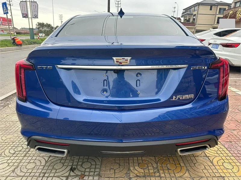 Cadillac CT5 — фото 9