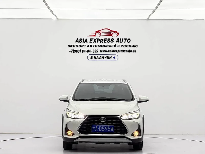 Toyota Yaris L — фото 2