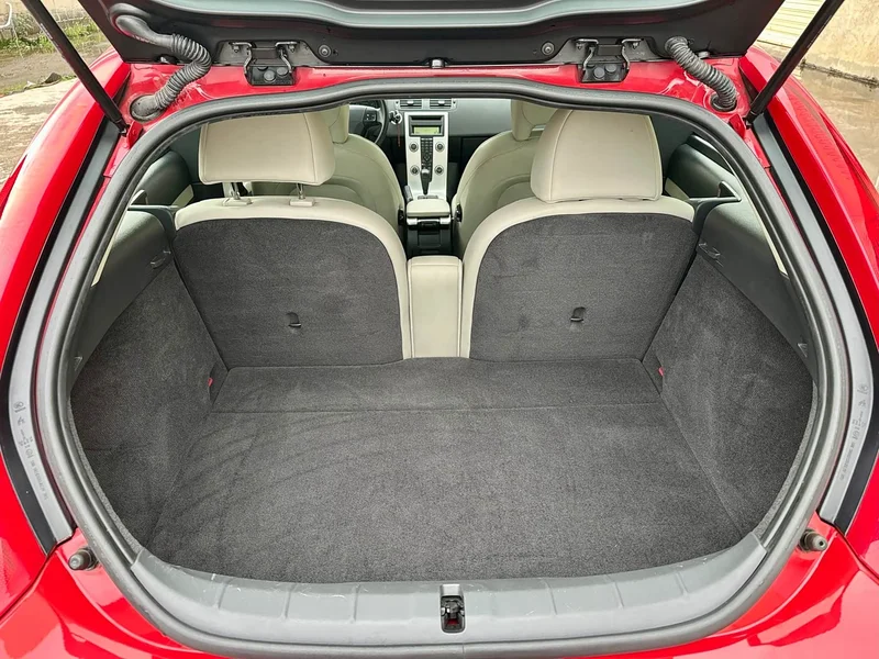 Volvo C30 — фото 15