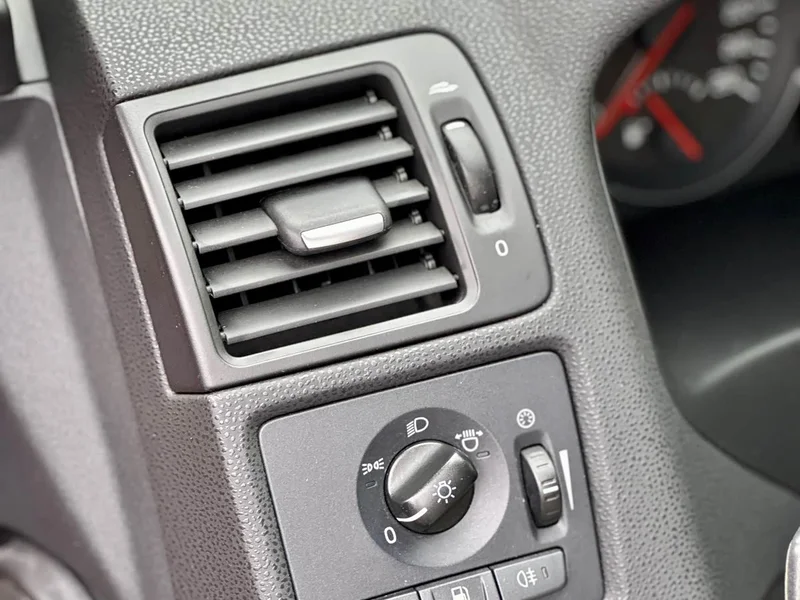 Volvo C30 — фото 23