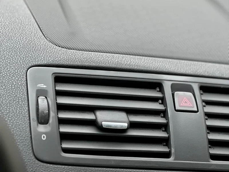 Volvo C30 — фото 28